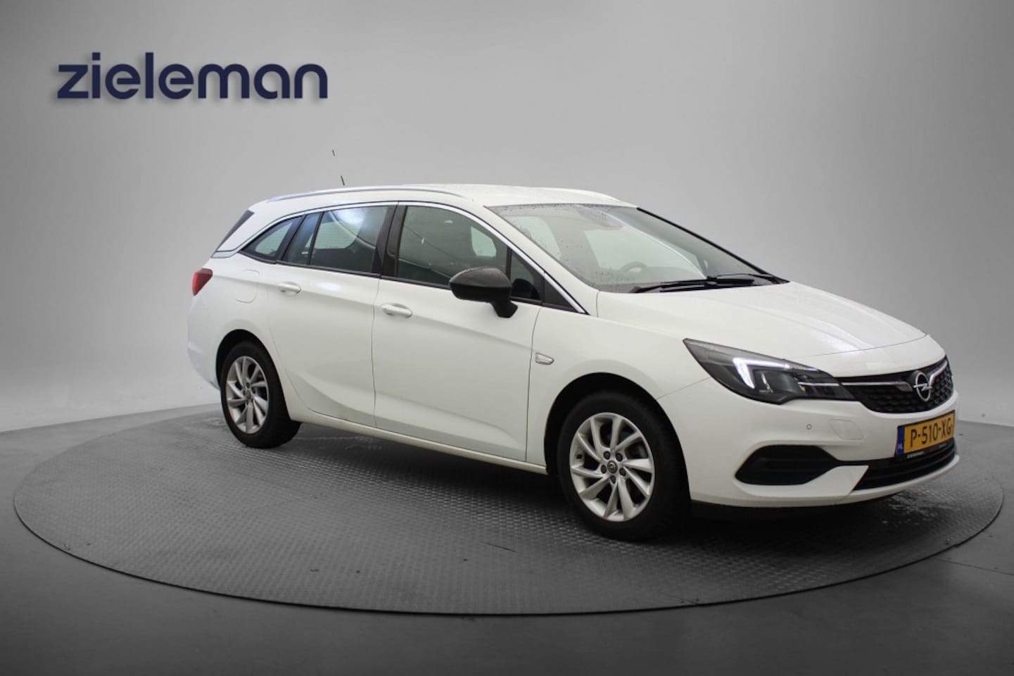 Opel Astra Sports Tourer - 1.2 Business Elegance - Carplay, Camera, Cruise, Clima, Trekhaak - AutoWereld.nl