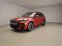 BMW X1 - xDrive23i | M-Sportpakket | LED | HUD | Active cruise | Trekhaak | Elektr. zetels | Keyles