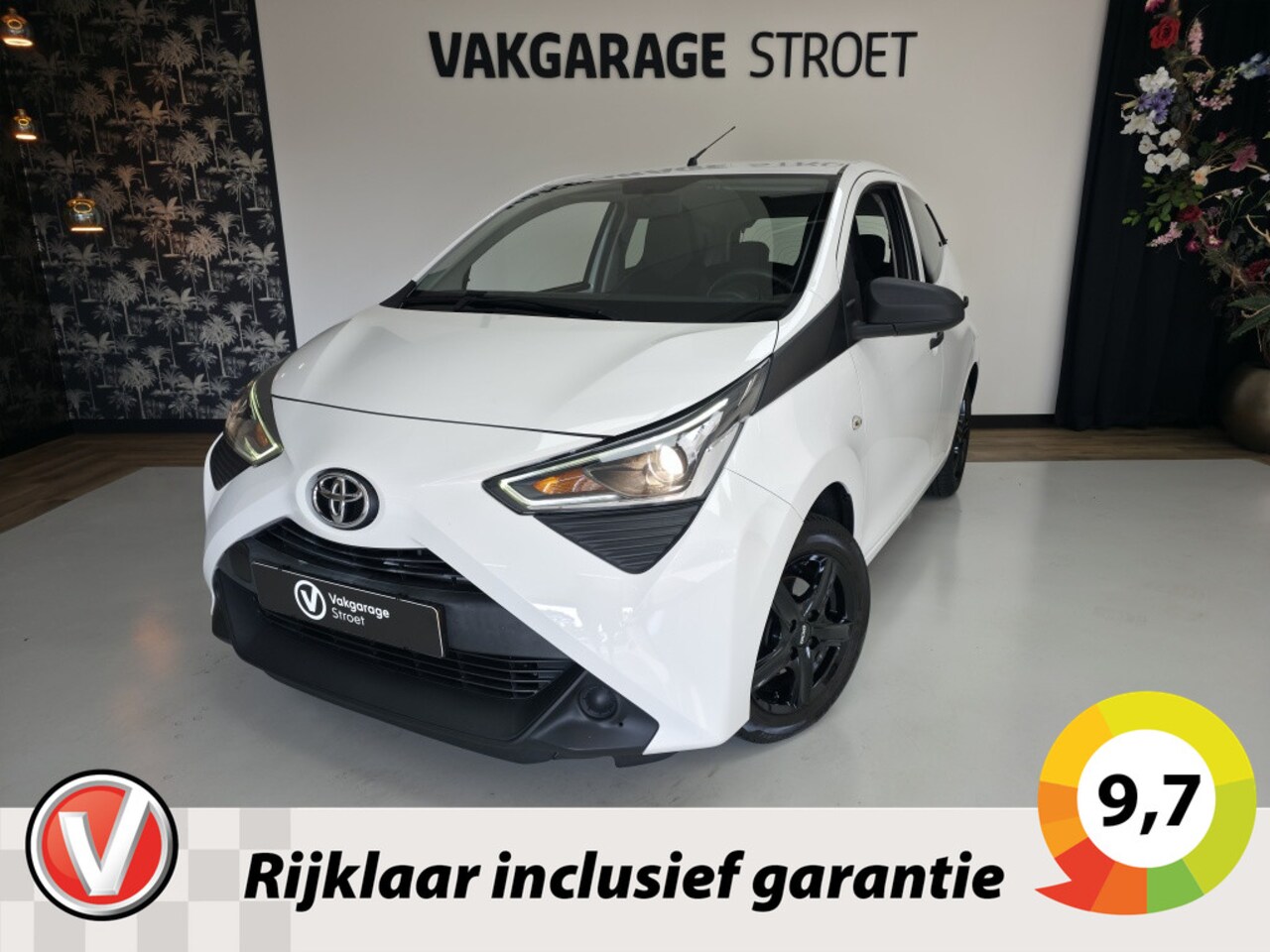 Toyota Aygo - 1.0 VVT-i x-fun | cruise | ac | onderh.aanwzg | 1e eigenaar | NL - AutoWereld.nl