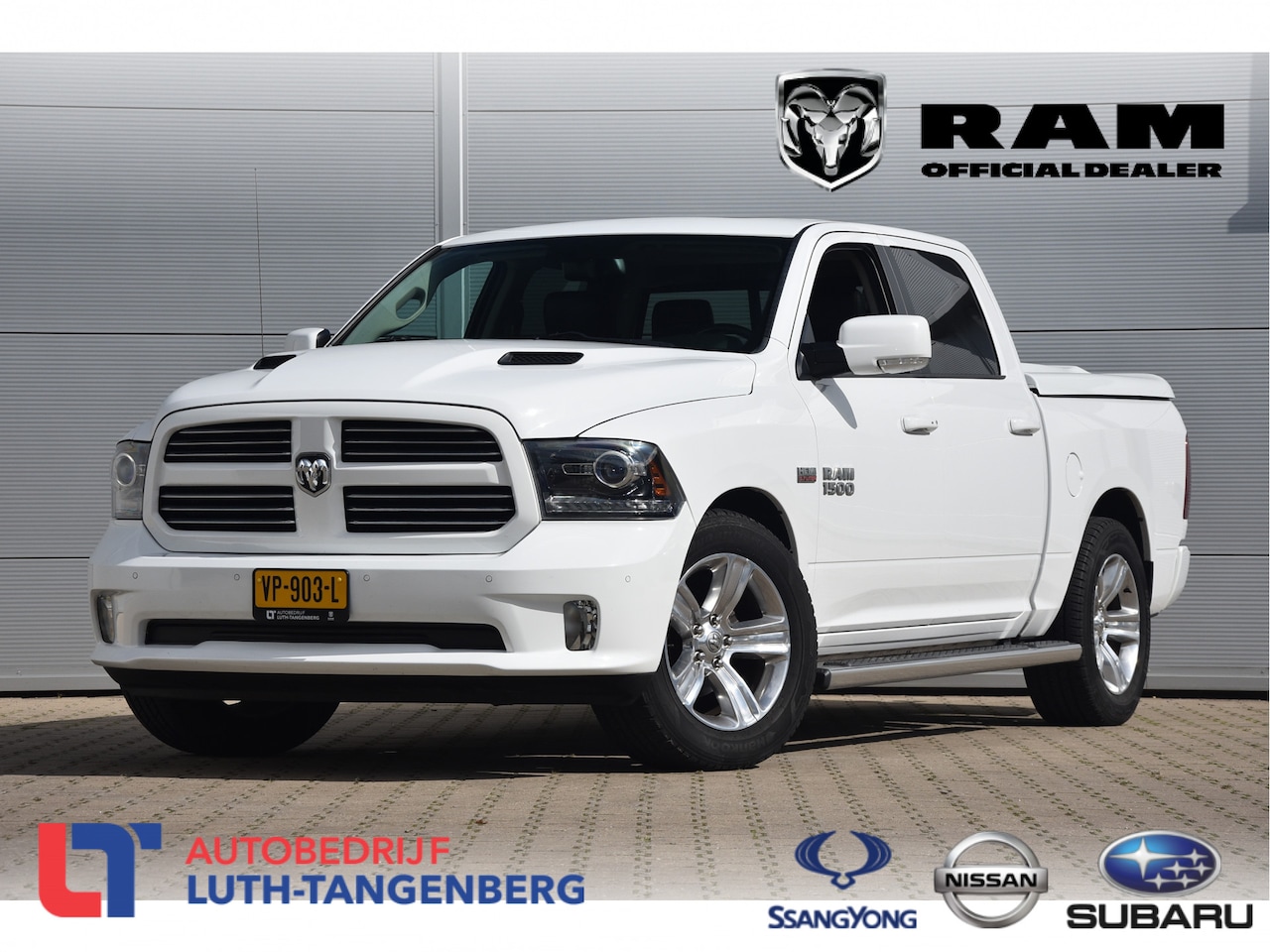 Dodge Ram 1500 - 5.7 V8 4x4 Crew Cab Sport | Lucht | 2e eigenaar | - AutoWereld.nl