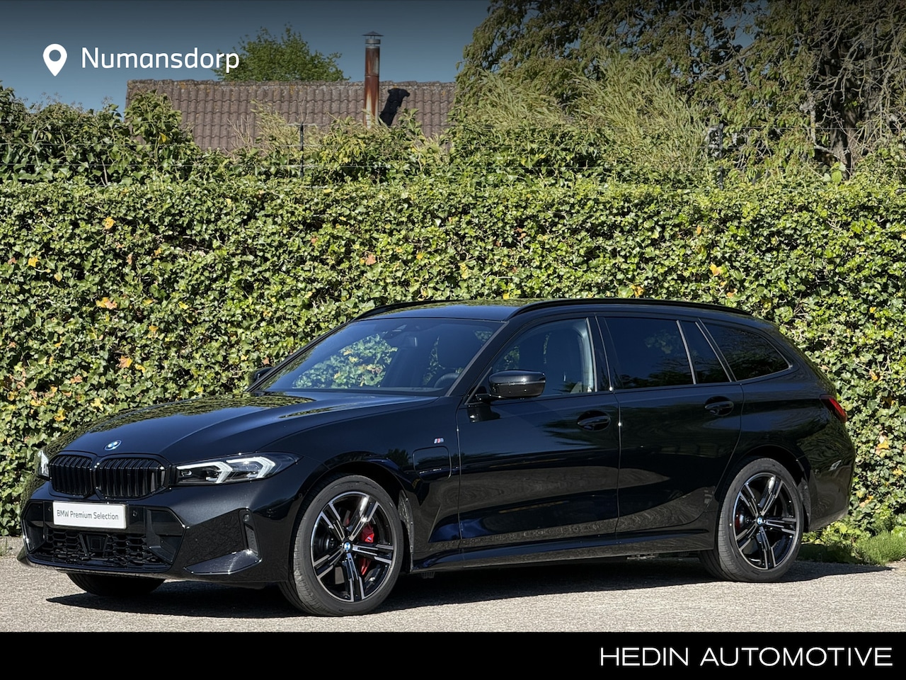 BMW 3-serie Touring - 330e | M-Sport Pro | HiFi | ACC | Camera | Getint Glas | Stuur + Stoelverw. - AutoWereld.nl