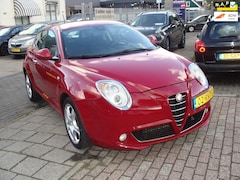 Alfa Romeo MiTo - 1.4 Distinctive st bekr airco elek pak nap apk