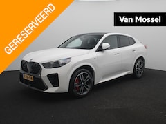 BMW X2 - sDrive20i Launch Edition | M Sportpakket | Panoramadak | Apple Carplay/Android Auto | Elek