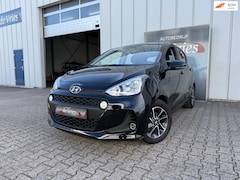 Hyundai i10 - 1.2 i-Premium / Airco / Navi / Cruise control / Stuurverw. / Stoelverw. /