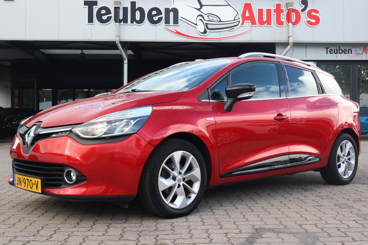 Renault Clio Estate - 0.9 TCe Limited | NL Auto | Climate control | Navigatie | Camera | LM velgen | Nette auto! - AutoWereld.nl