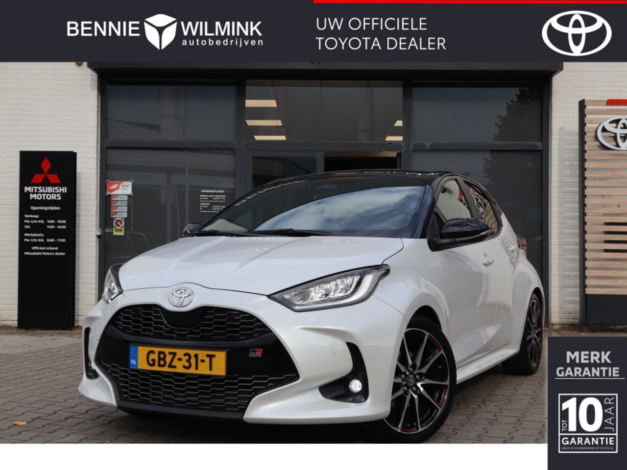 Toyota Yaris - 1.5 Hybrid 130 GR Sport Plus PanoDak - AutoWereld.nl