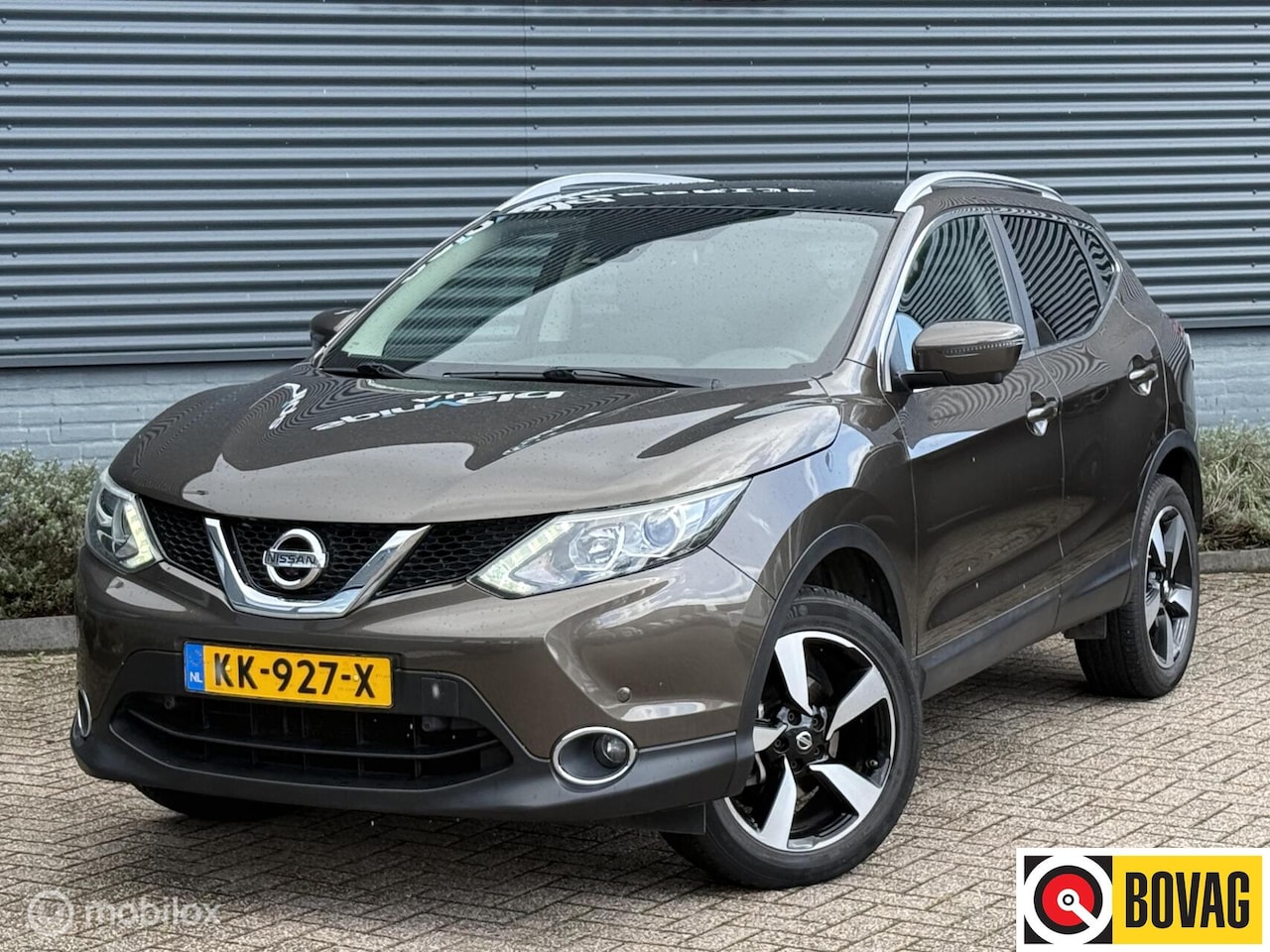 Nissan Qashqai - 1.2 N-Vision - Pano - 360 ° - Trekhaak - Nwe ketting - - AutoWereld.nl