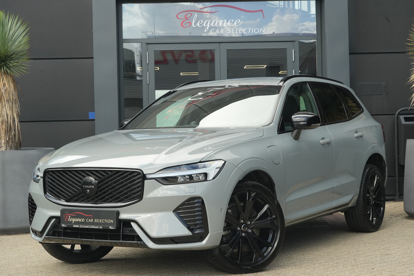 Volvo XC60 - 2.0 T8 PHEV AWD Ultra Black Edition | 455 PK | Panoramadak | Trekhaak | HUD | Volvo XC60 2 - AutoWereld.nl