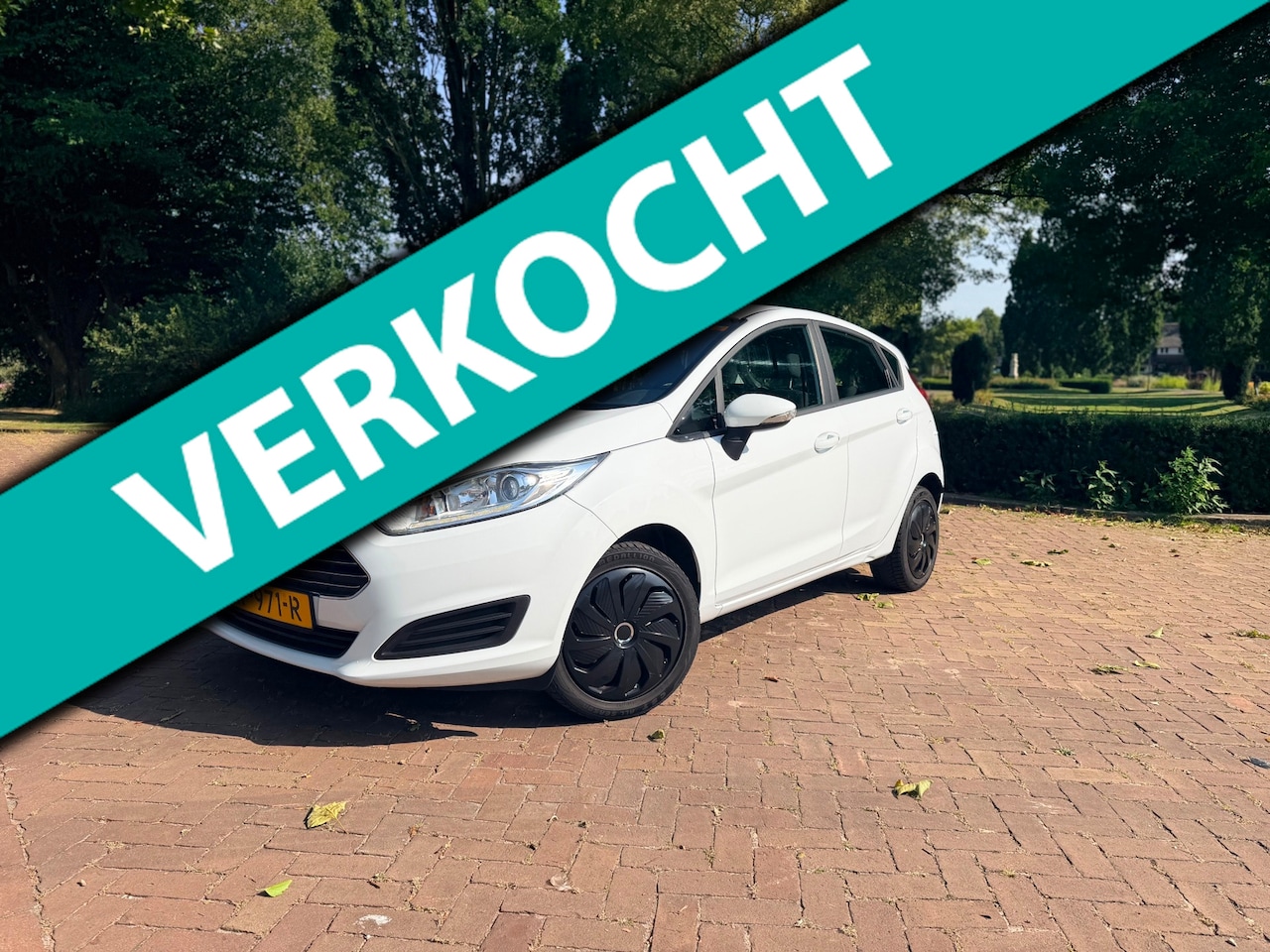 Ford Fiesta - 1.0 Style | 5 deurs | Bluetooth | Trekhaak | Airco - AutoWereld.nl