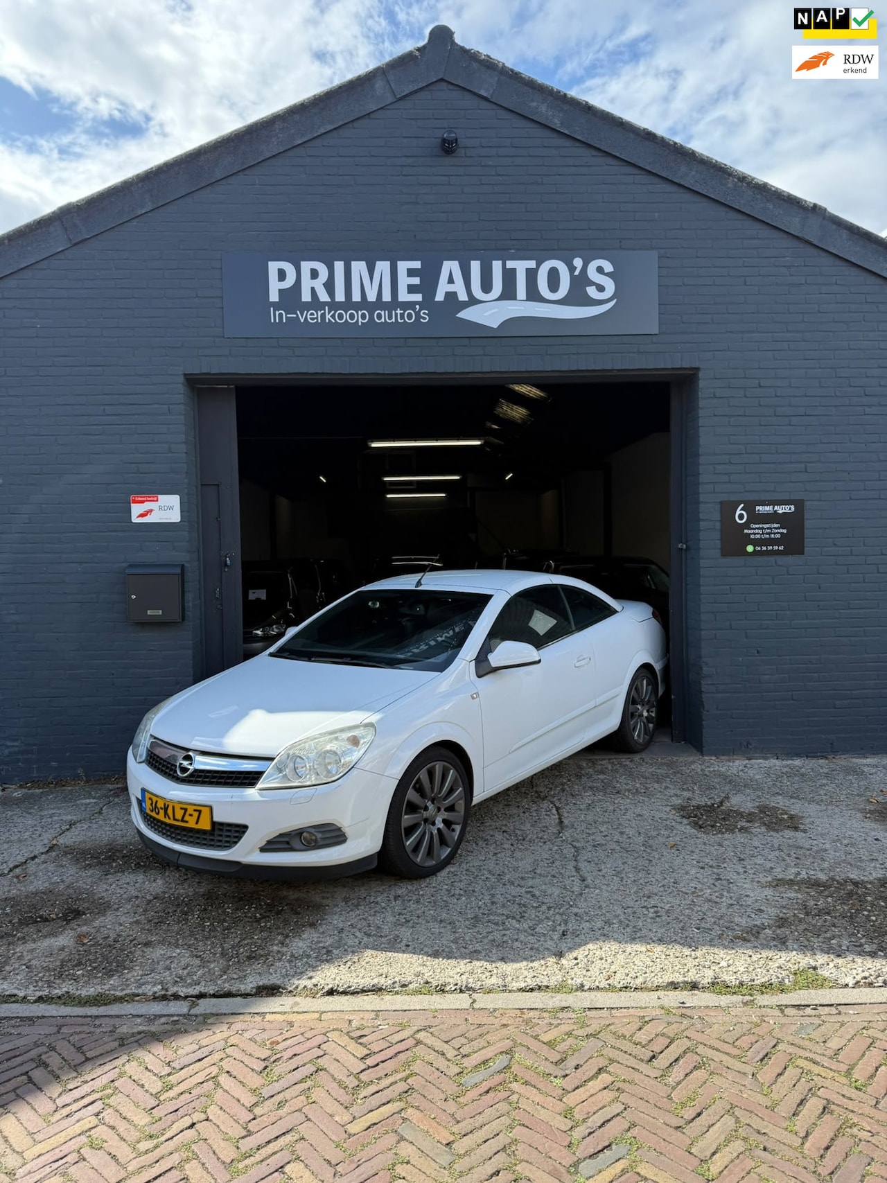 Opel Astra TwinTop - 1.8 Automaat | Stoelverw 2010 - AutoWereld.nl