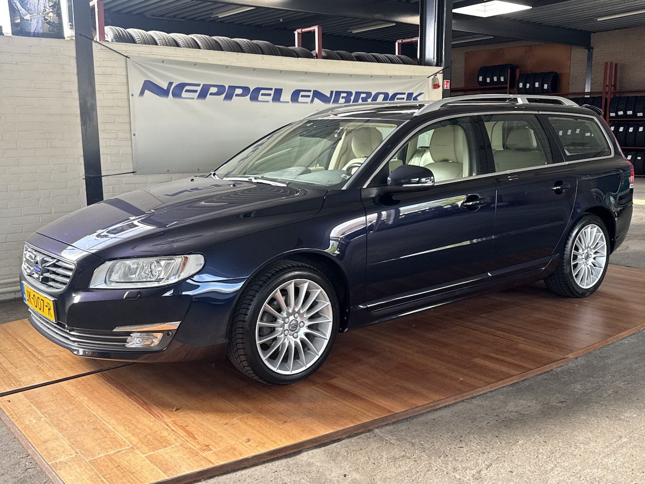 Volvo V70 - 2.0 T4 Polar+ alle optie's !!!!! - AutoWereld.nl