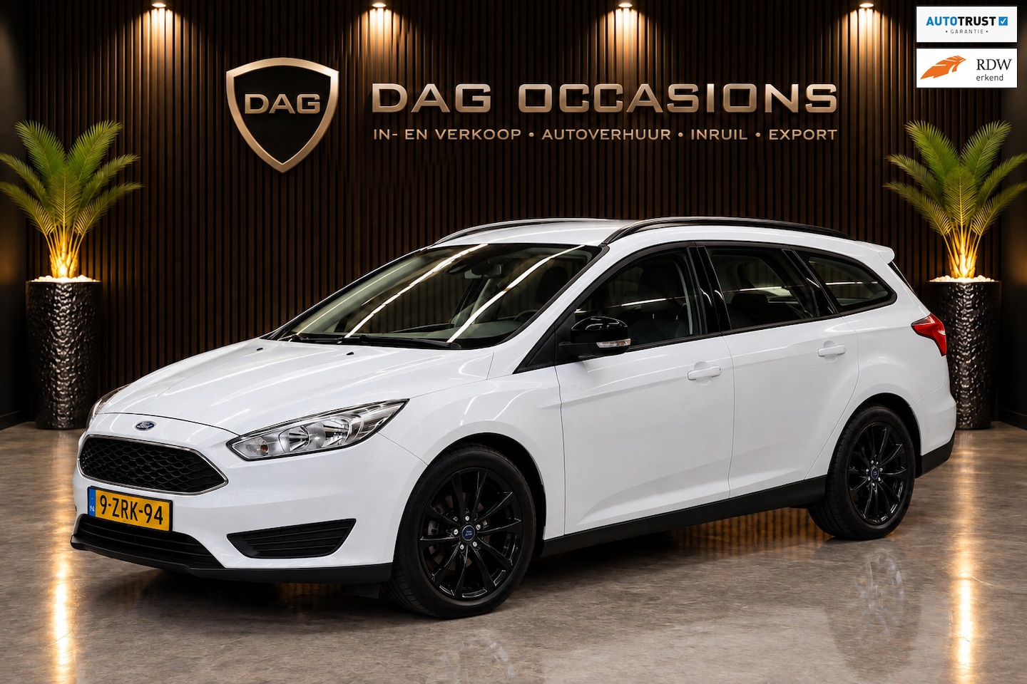 Ford Focus Wagon - 1.5 TDCI NAVI|CRUISE|PDC|TREKHAAK|LM VELGEN - AutoWereld.nl