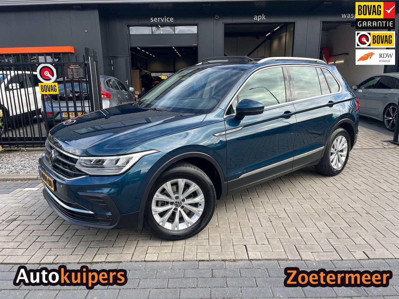 Volkswagen Tiguan - 1.5 TSI Life 1.5 TSI Life, automaat, 1e eigenaar, schuifdak - AutoWereld.nl
