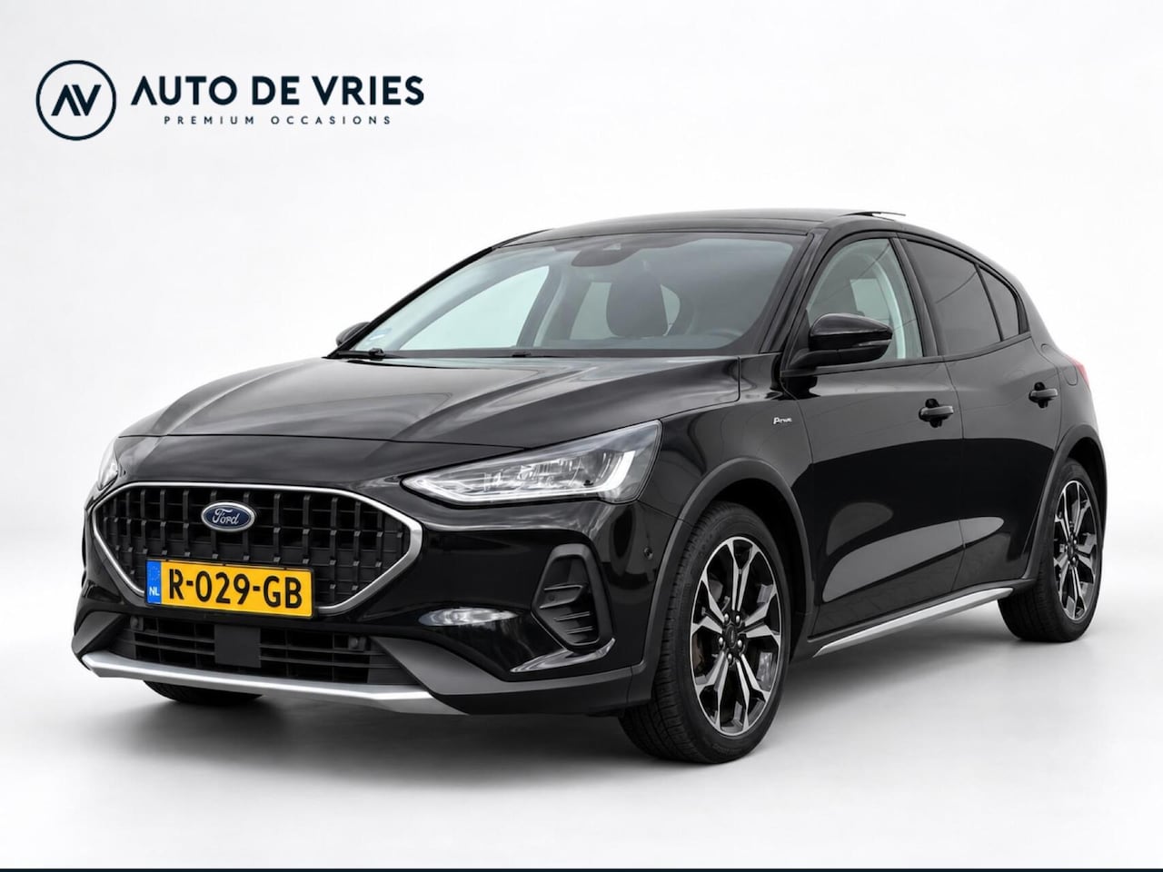 Ford Focus - 1.0 EcoBoost 125pk Hybrid Active Vignale | Leder | Panoramadak | B&O sound | Trekhaak - AutoWereld.nl