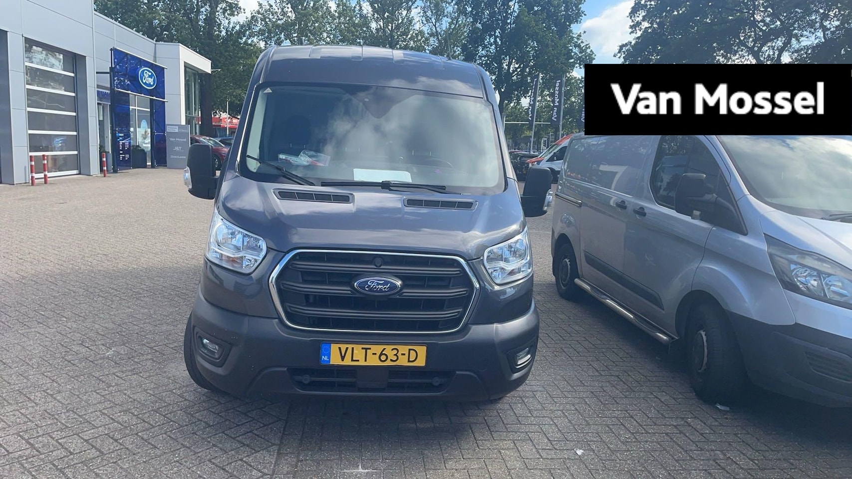Ford Transit - 330 2.0 TDCI L2H2 Trend Camera | Trekhaak | LM Velgen | Bliss | Voorruitverwarming | navig - AutoWereld.nl