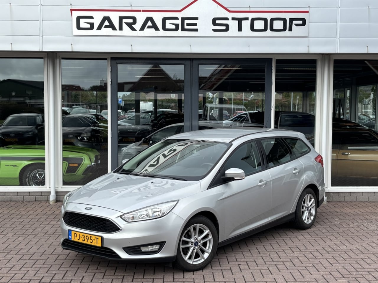 Ford Focus Wagon - 1.5 TDCI Lease Edit. Navi, Airco!!!! Zeer nette auto!!! - AutoWereld.nl