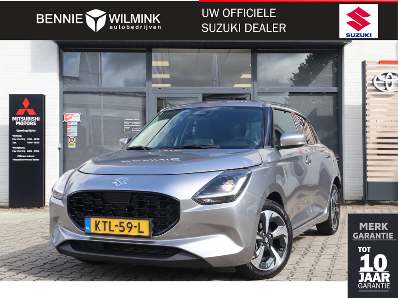 Suzuki Swift - 1.2 Style Hybrid Automaat Keyless | Adaptive Cruise | AllSeasons - AutoWereld.nl