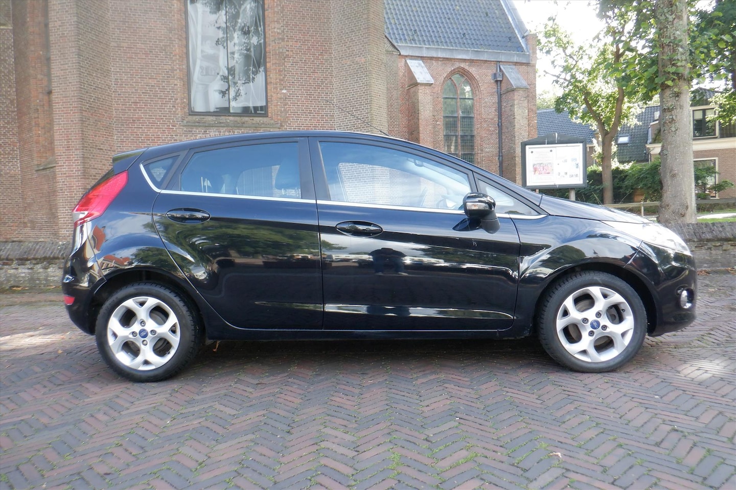 Ford Fiesta - 1.6 120pk 5D Titanium - AutoWereld.nl