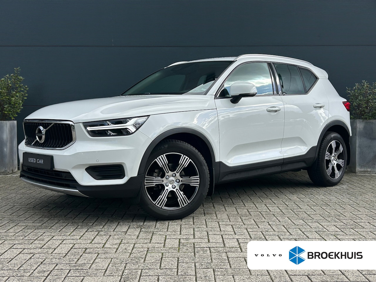 Volvo XC40 - 1.5 T3 Momentum | Camera | Cruise Control | Navigatie | Lane Assist | Spiegels dimmend | - AutoWereld.nl