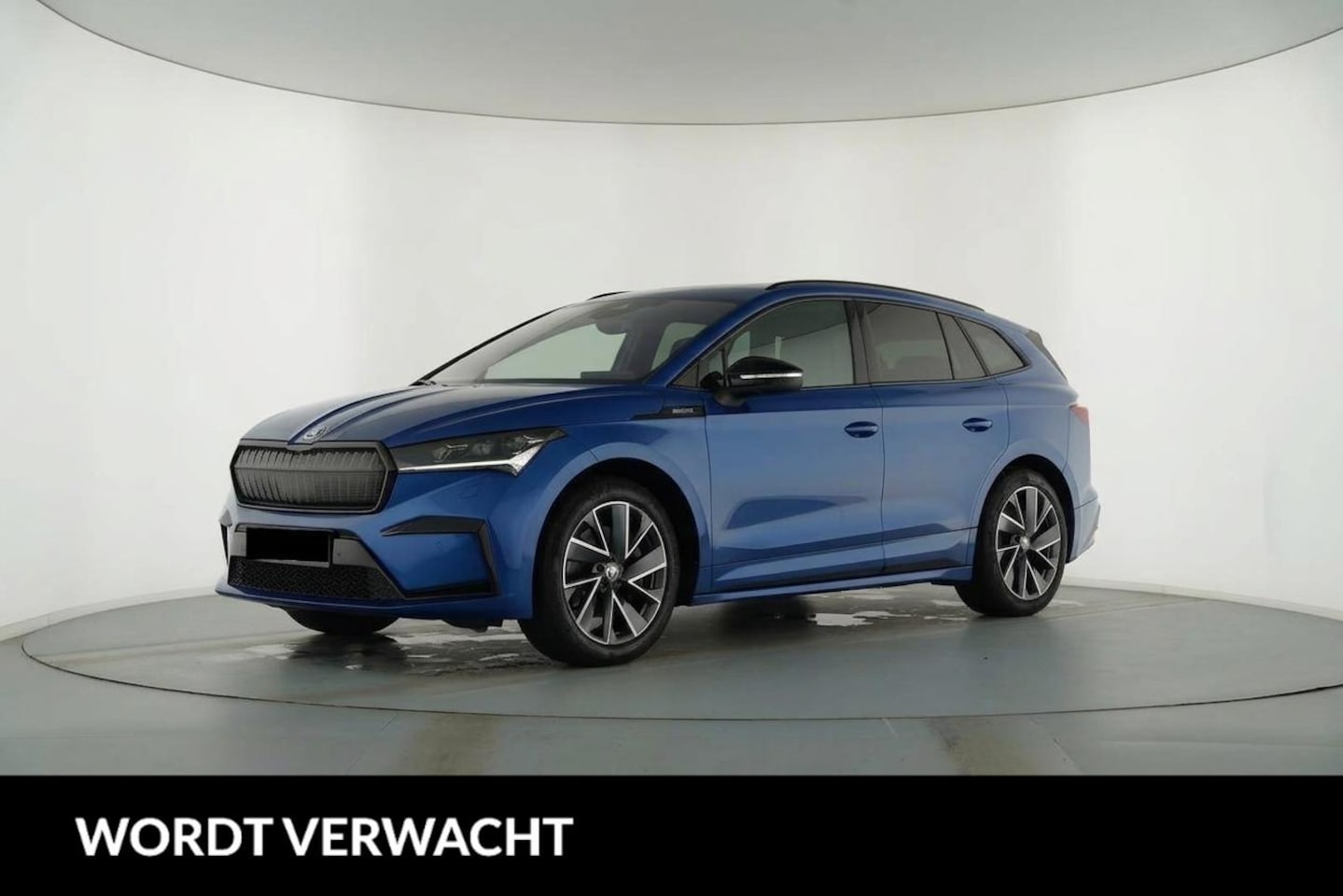 Skoda Enyaq iV - 80 Sportline // 95% SoH | Panoramadak | Warmtepomp | Memory | Race Blue | Camera | Matrix - AutoWereld.nl