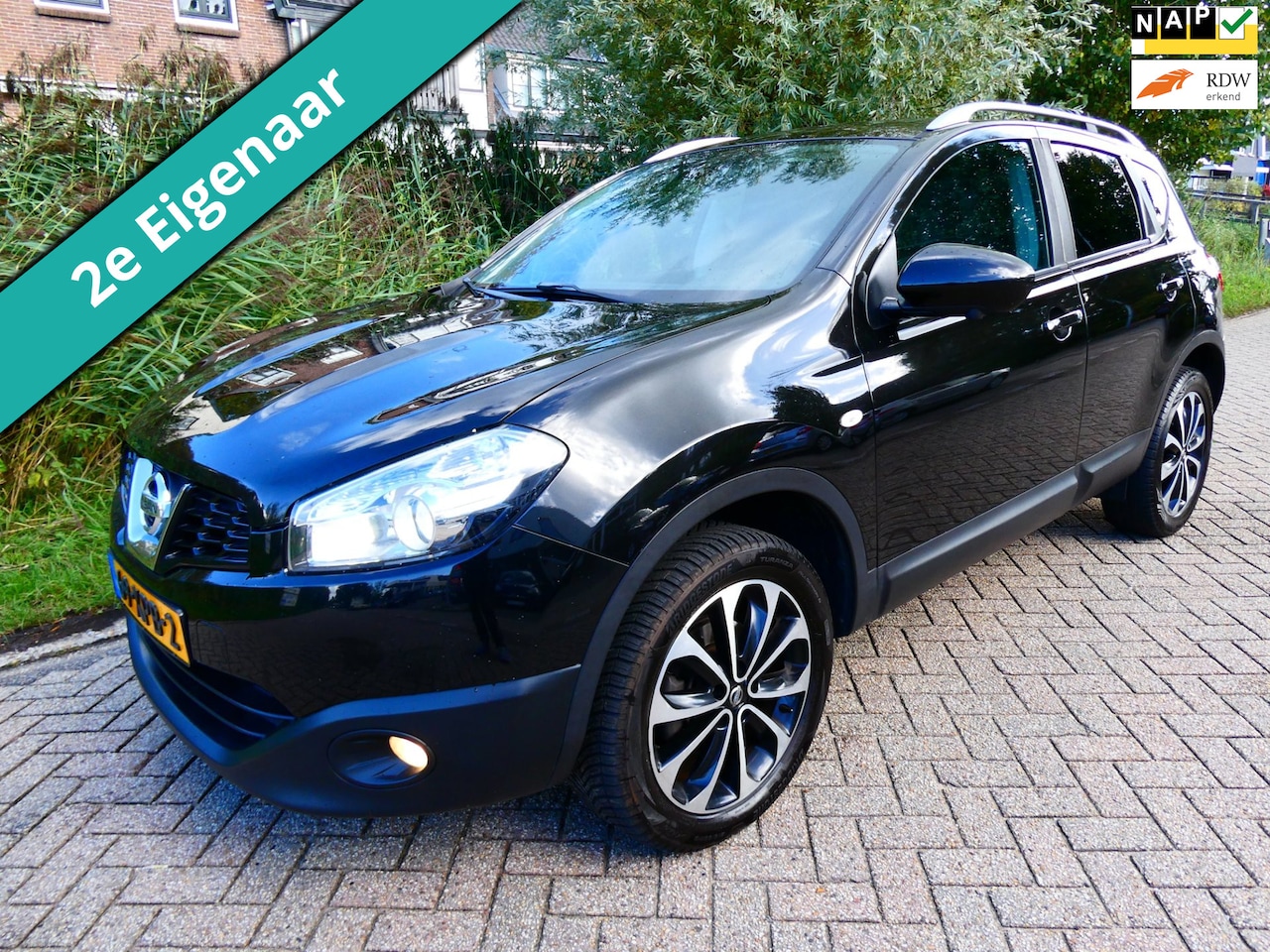 Nissan Qashqai - 1.6i 117pk Clima Cruise Navi Trekhaak 1200 Panorama - AutoWereld.nl