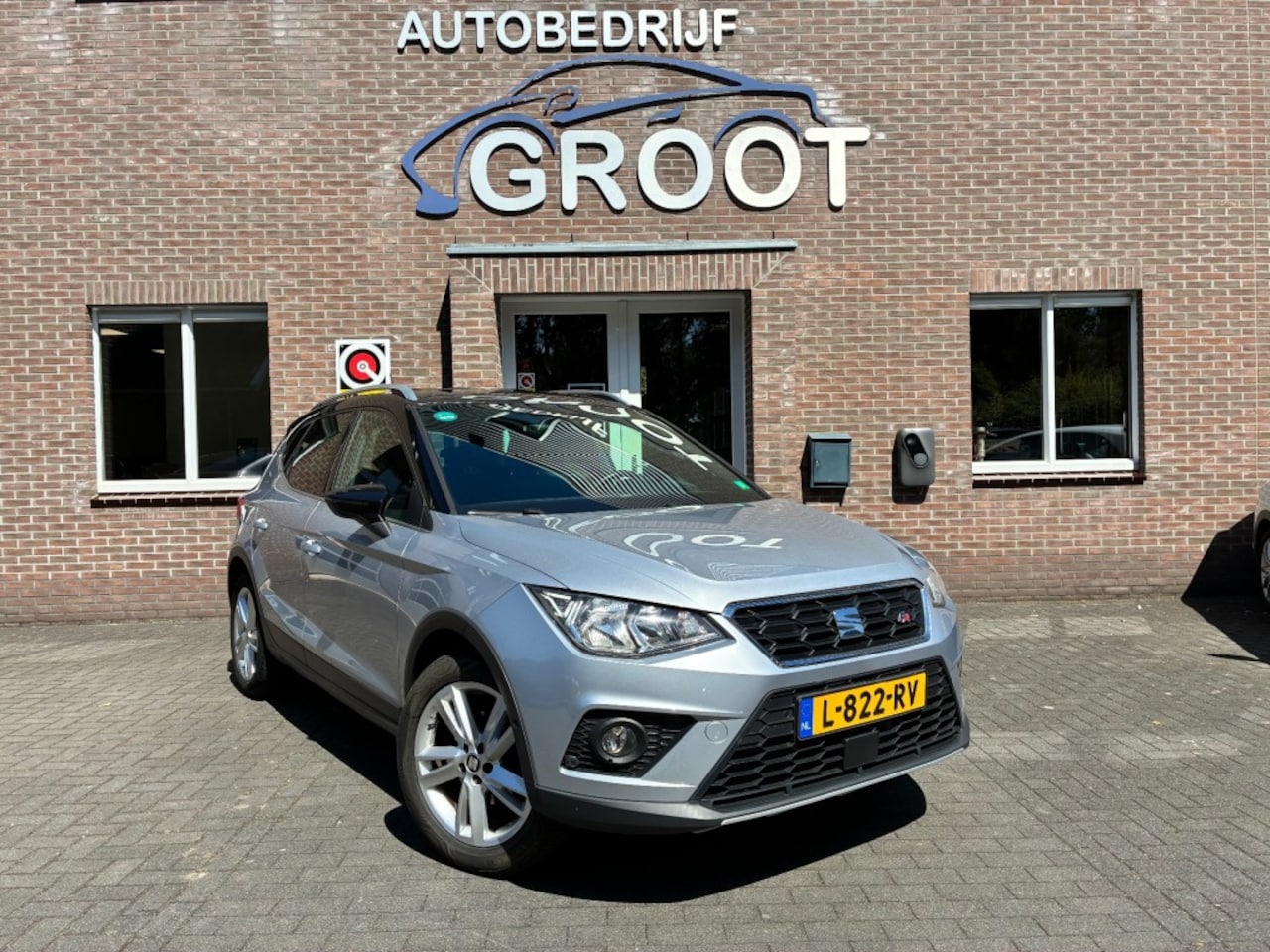 SEAT Arona - 1.0 TSI FR INTENSE! CARPLAY/CAMERA/CRUISE - AutoWereld.nl