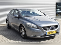 Volvo V40 - 2.0 D2 KINETIC Business / CLIMA / APK 12-2026 /
