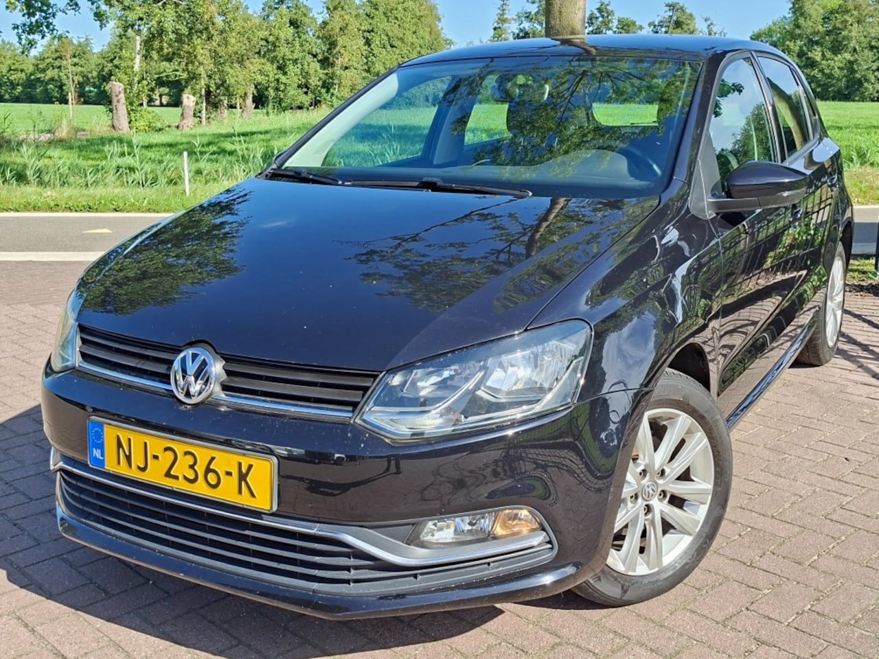 Volkswagen Polo - 1.2 TSi 90pk  Airco - AutoWereld.nl