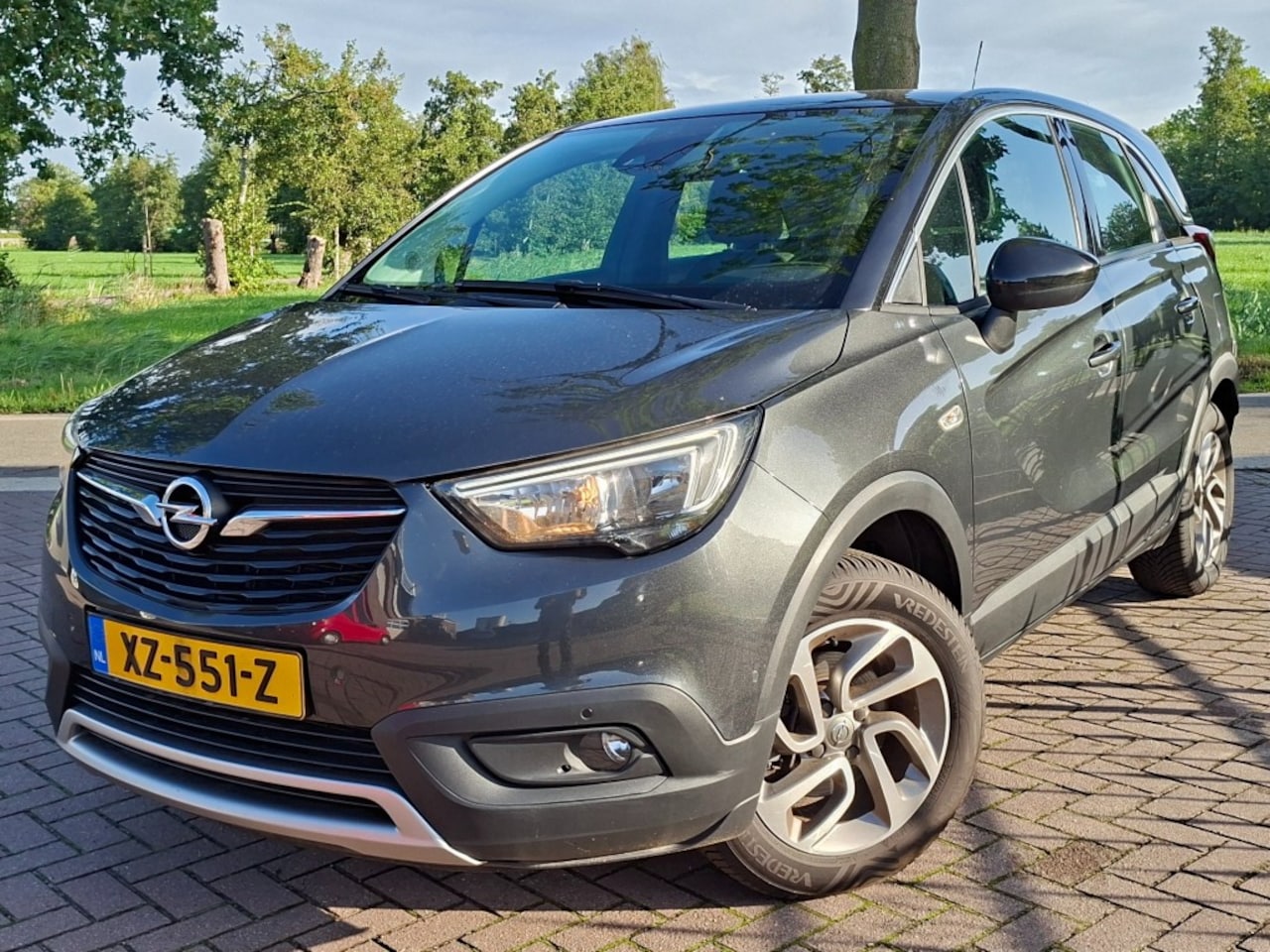 Opel Crossland X - 1.2 130pk Airco Navigatie Bluetooth Cruise-control Android Apple-carplay - AutoWereld.nl