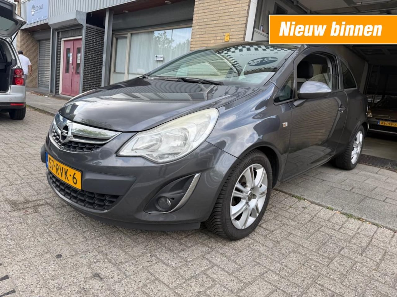 Opel Corsa - 1.2-16V Edition AIRCO 3DRS RIJDT GOED NAP APK 8-2027 - AutoWereld.nl