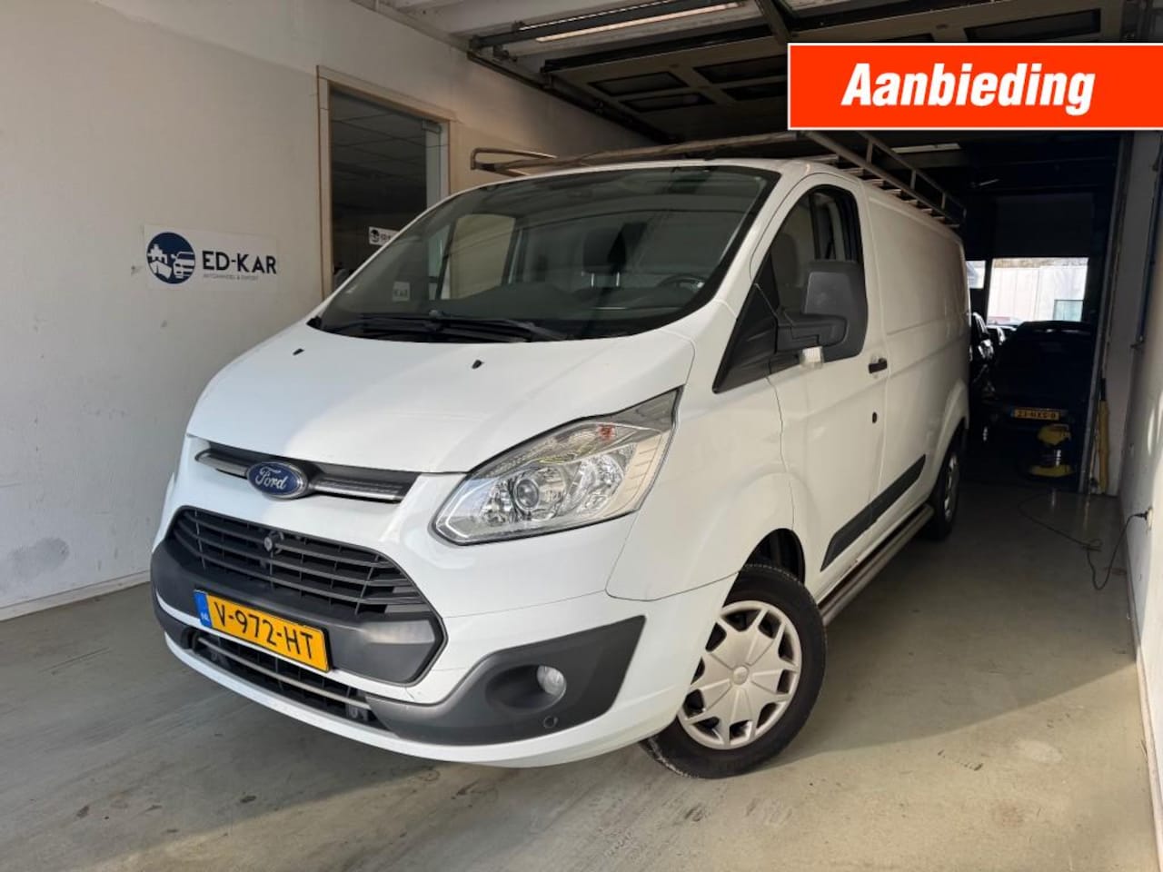 Ford Transit Custom - 340 2.0 TDCI L2H1 Trend PDC AIRCO CAMERA RIJDT GOED NAP APK 12-2026 - AutoWereld.nl
