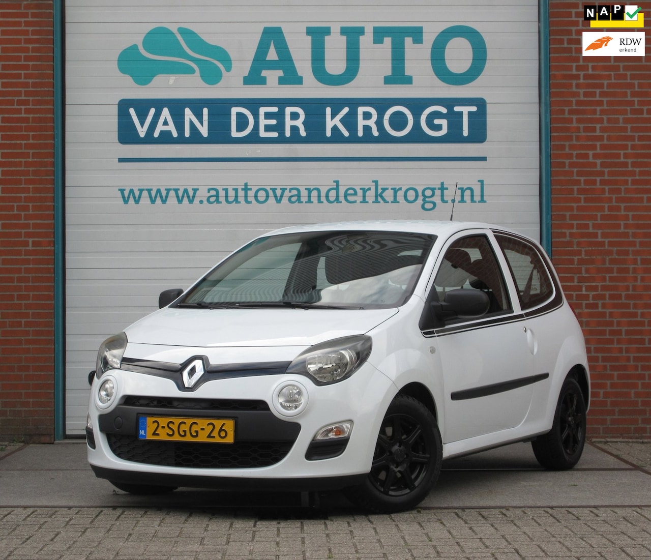 Renault Twingo - 1.2 16V Parisienne 1.2 16V Parisienne, Airco, LM, NL auto, APK 9-27 - AutoWereld.nl