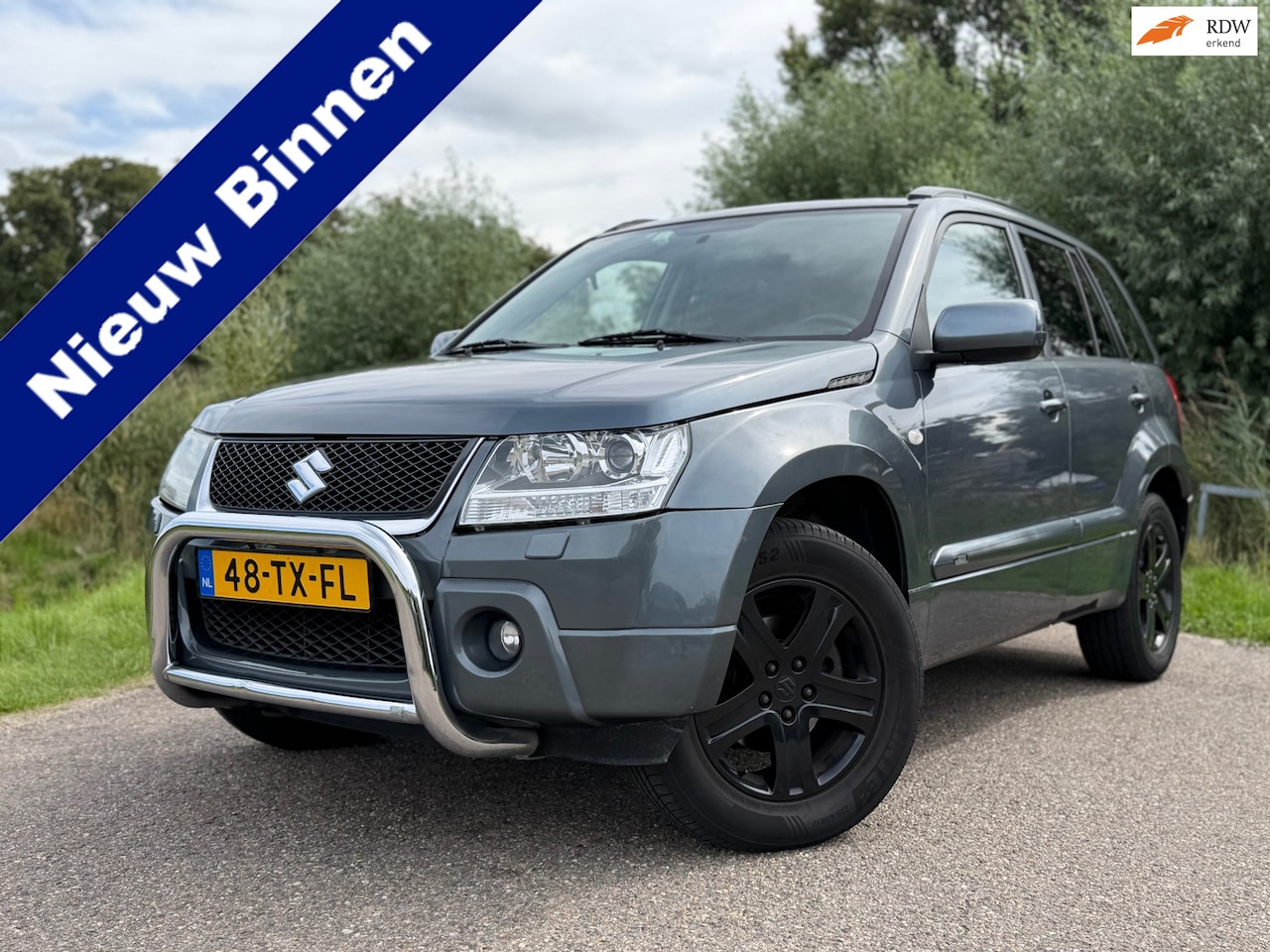 Suzuki Grand Vitara - 2.0-16V High Executive Automaat / Schuif-/Kanteldak / Leder / Clima / Stoelverwarming / 17 - AutoWereld.nl