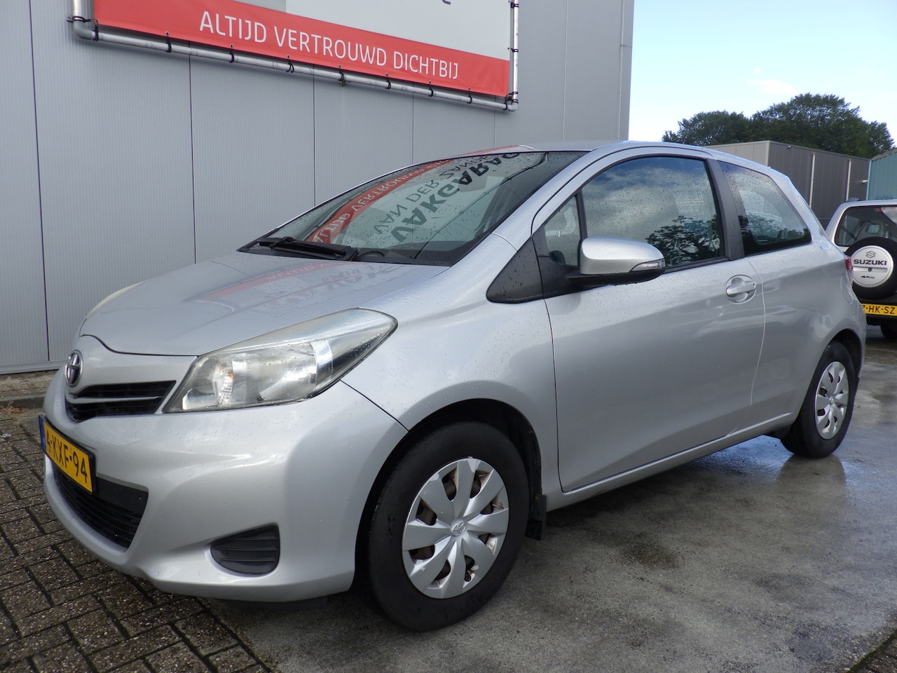 Toyota Yaris - 1.0 VVT-i Aspiration Airco, Camera, 5 DRS, NL/NAP - AutoWereld.nl