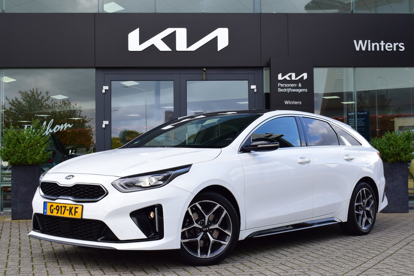 Kia Pro cee'd - 1.4 T-GDI GT-Line | Stoel- & Stuurverwarming | Kantel-/ Schuifdak | Climate- & Cruise Cont - AutoWereld.nl
