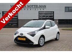 Toyota Aygo - 1.0 VVT-i X-Play / Open dak / Carplay / Automaat