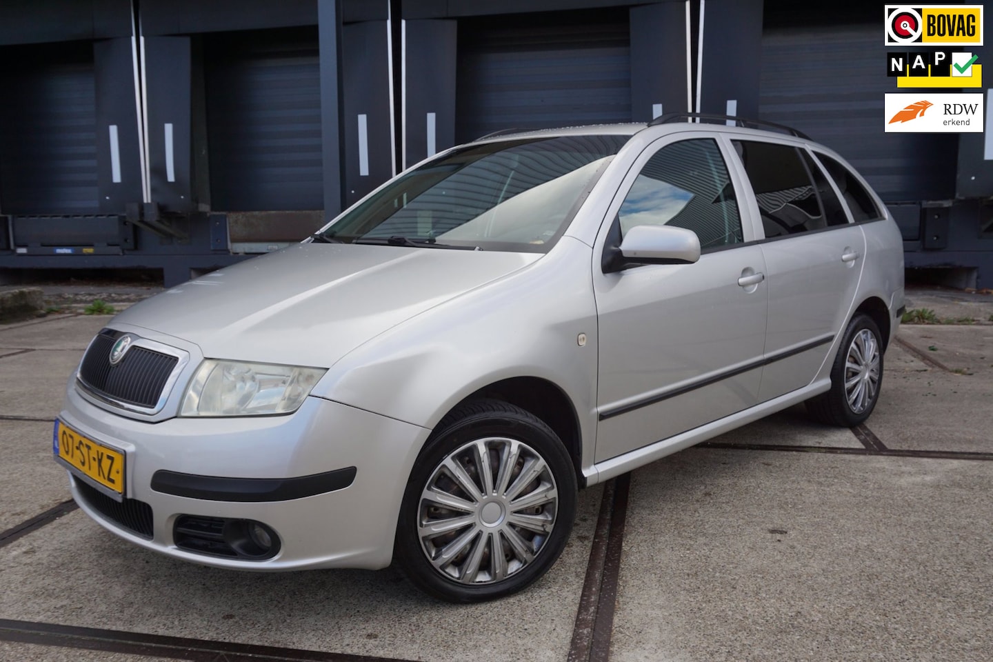 Skoda Fabia Combi - 1.4-16V Spirit+ - AutoWereld.nl