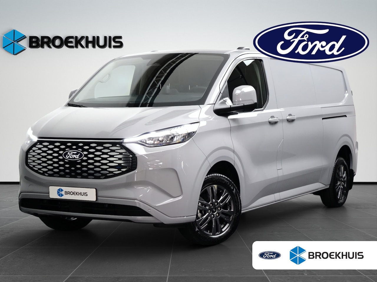 Ford Transit Custom - 340 L2H1 71KWh 218 pk Limited | 3 Zits | Winterpack | 370km WLTP | 2300kg Trekgewicht - AutoWereld.nl