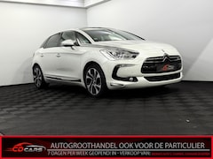 Citroën DS5 - 1.6 THP So Chic Panoramadak, Camera, Navi, Half leder, Keyless start, Cruise control, Lich