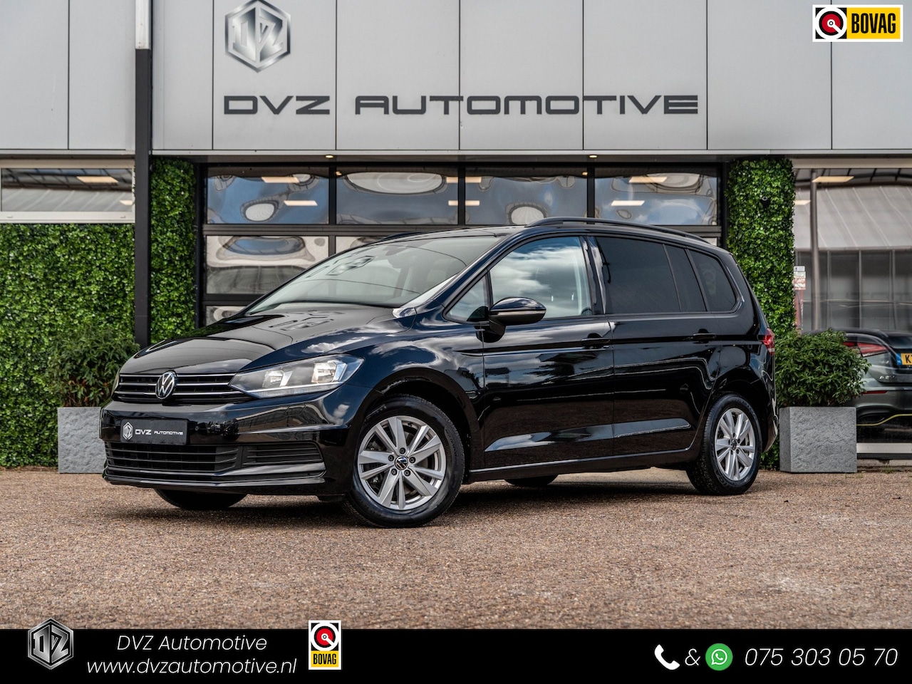 Volkswagen Touran - 1.5 TSI 150PK DSG Comfortline | Navi | Massage | ACC | - AutoWereld.nl