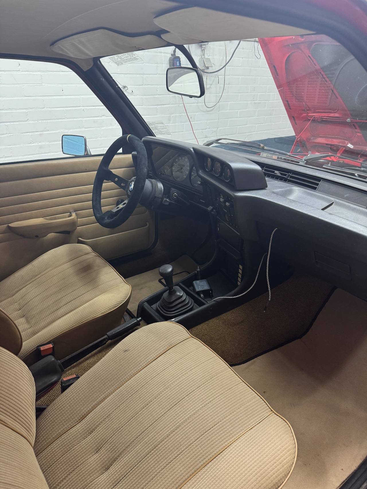 BMW 3-serie - 320 6 cilinder