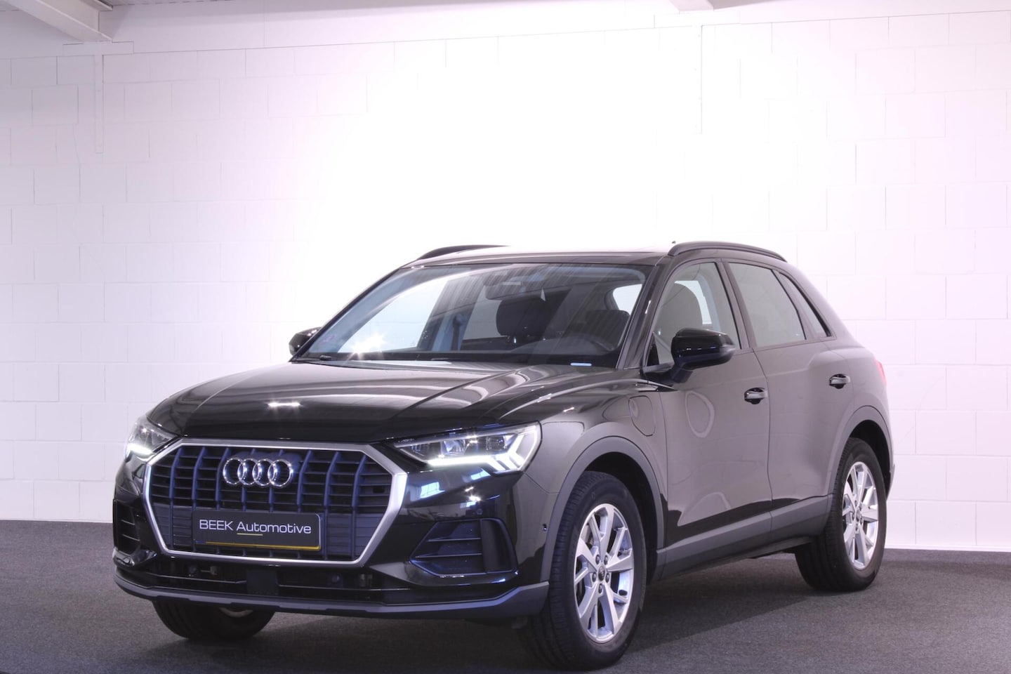 Audi Q3 - 45 TFSIe | PANO | Apple CarPlay | CAMERA | TRKHAAK - AutoWereld.nl