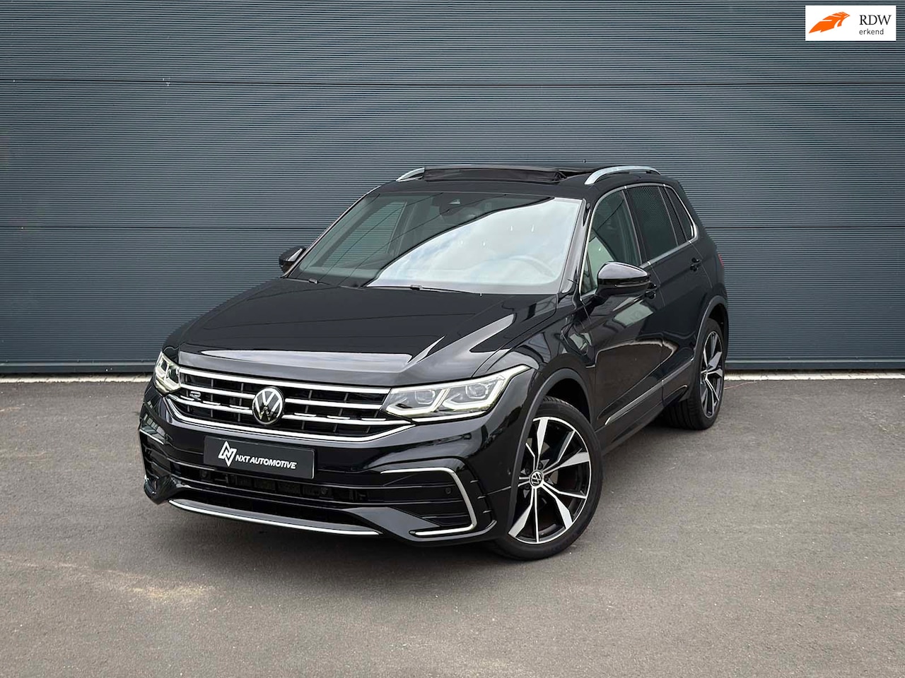 Volkswagen Tiguan - 1.4 TSI eHybrid R-Line Business 1.4 TSI eHybrid R-Line Business+ - AutoWereld.nl