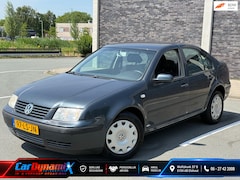 Volkswagen Bora - 1.6 | Automaat | Nwe APK | 1e Eigenaar | Airco | Rijd Schakelt Goed