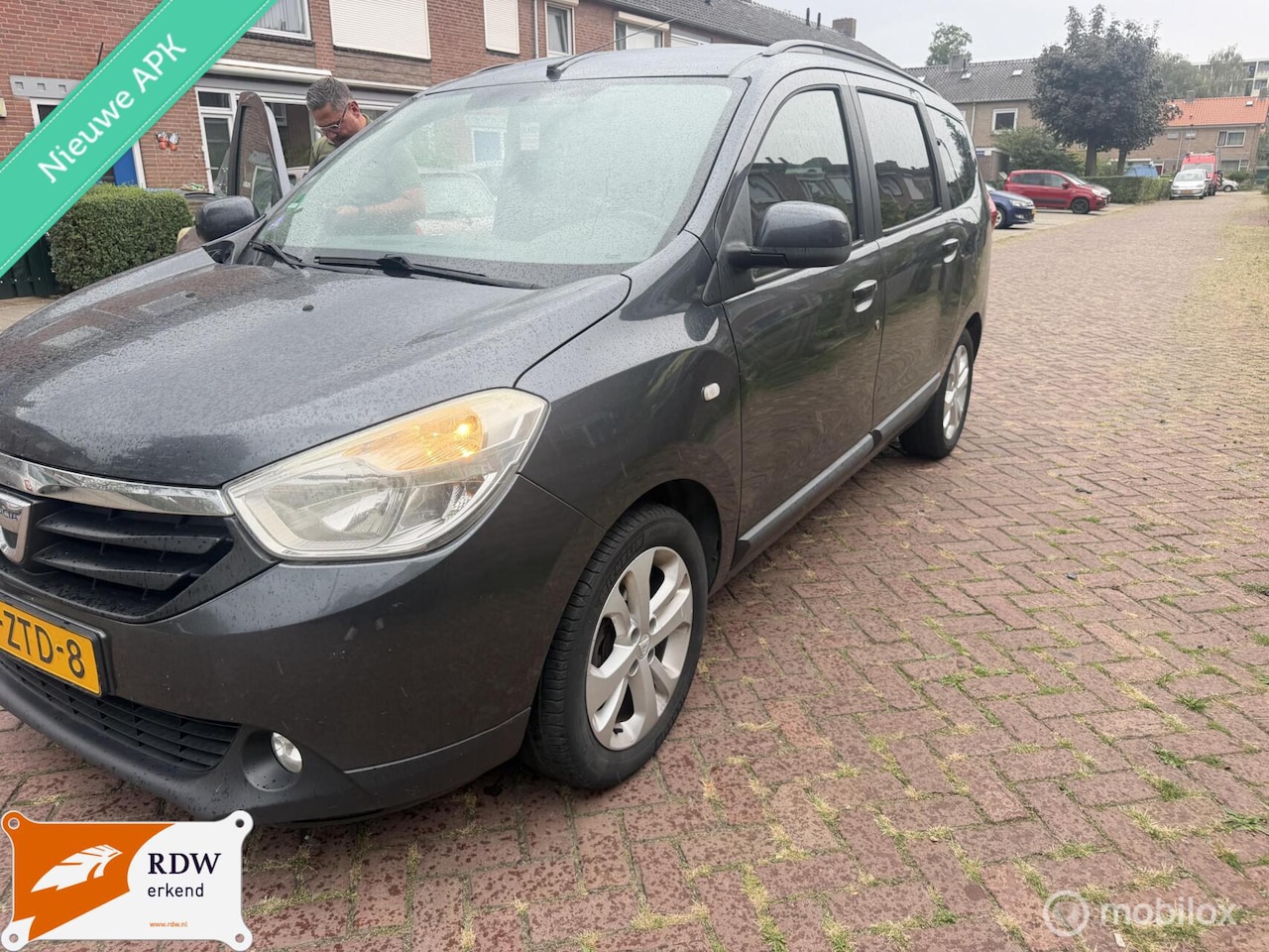 Dacia Lodgy - 1.2 KOPPAKING LEK!!! AUTO START - AutoWereld.nl