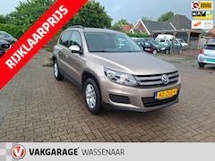 Volkswagen Tiguan - 1.4 TSI Comfort&Design navi trekh