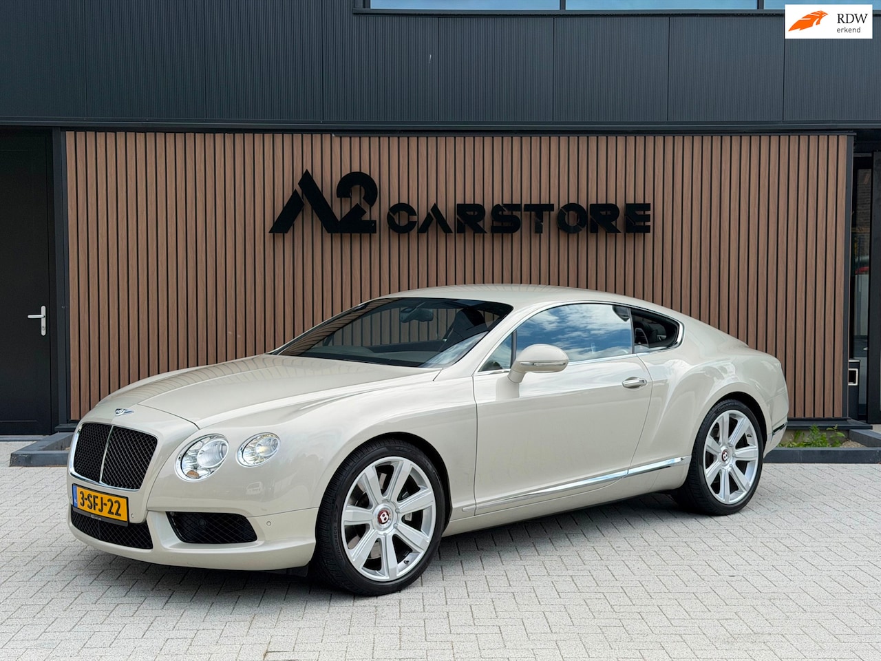 Bentley Continental GT - 4.0 V8 Coupé 507PK MASSAGE 2012 NIEUWSTAAT! - AutoWereld.nl