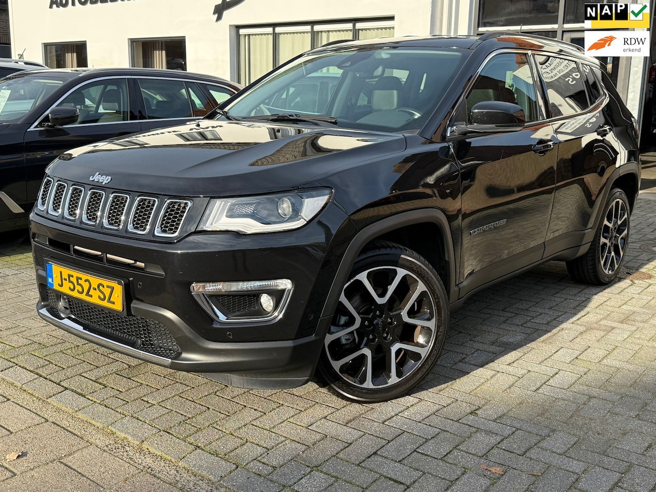 Jeep Compass - 1.3T Limited automaat,Apple Carplay/Android navigatie,Parkeersensoren,Achteruitrij camera - AutoWereld.nl