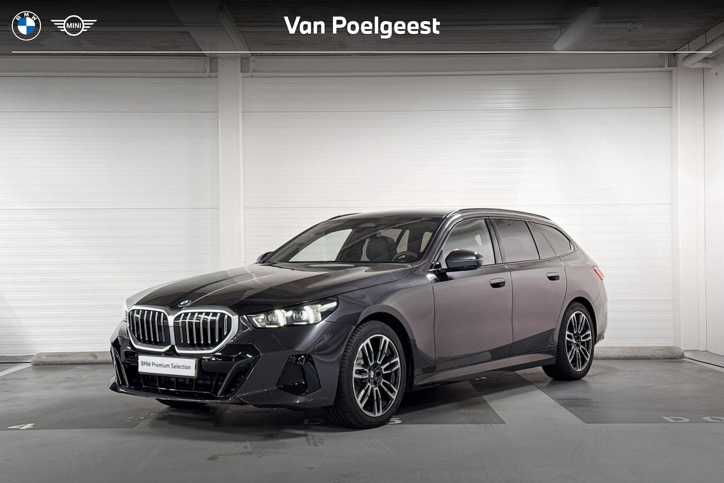 BMW 5-serie Touring - 520i | M-Sport | Comfort Pack | Harman/Kardon | Trekhaak | Stoelventilatie - AutoWereld.nl