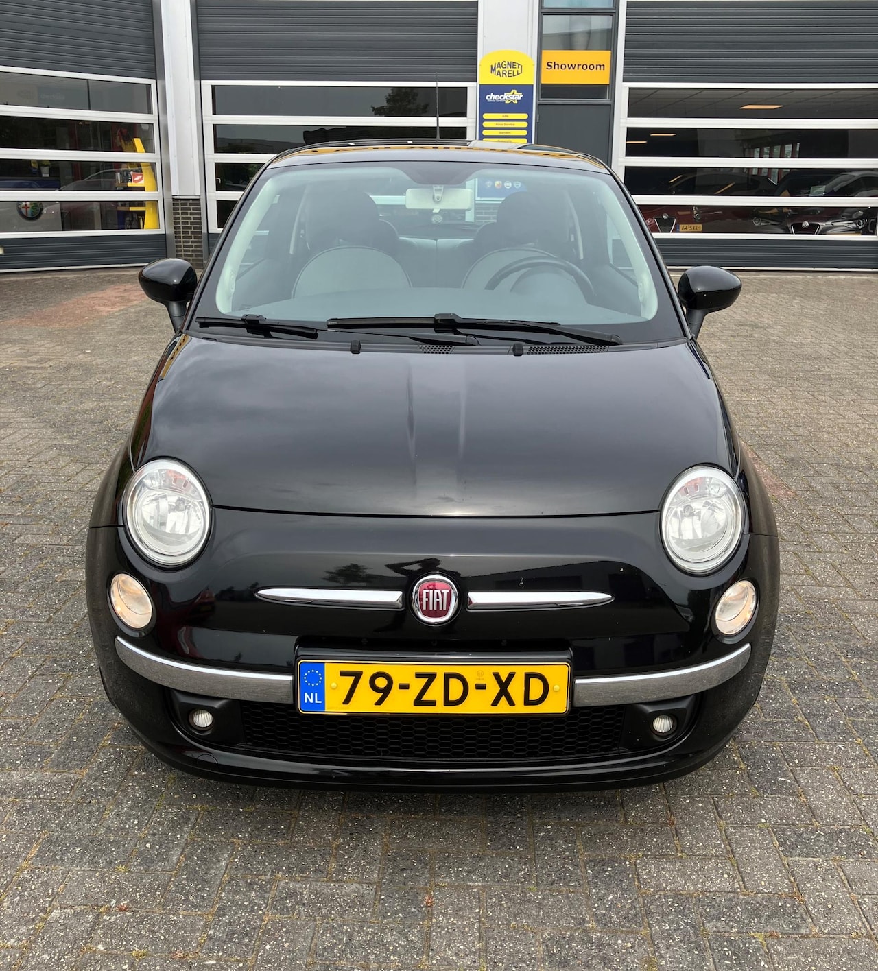 Fiat 500 - 1.2 Lounge | Panoramadak | Lichtmetalen velgen |
